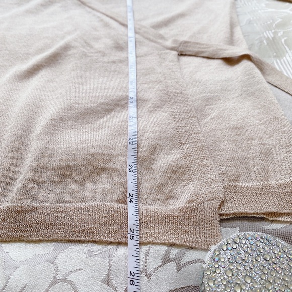 Carriere Studio Beautiful Lightweight Beige Wrap - Picture 10 of 14